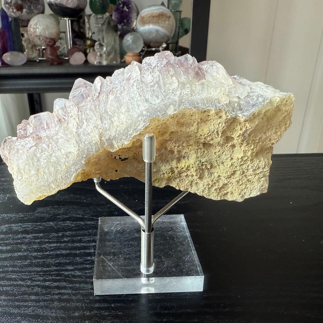 天然石 タイチンルチルクォーツ共生アメジストの原石　置物共生NO.010703