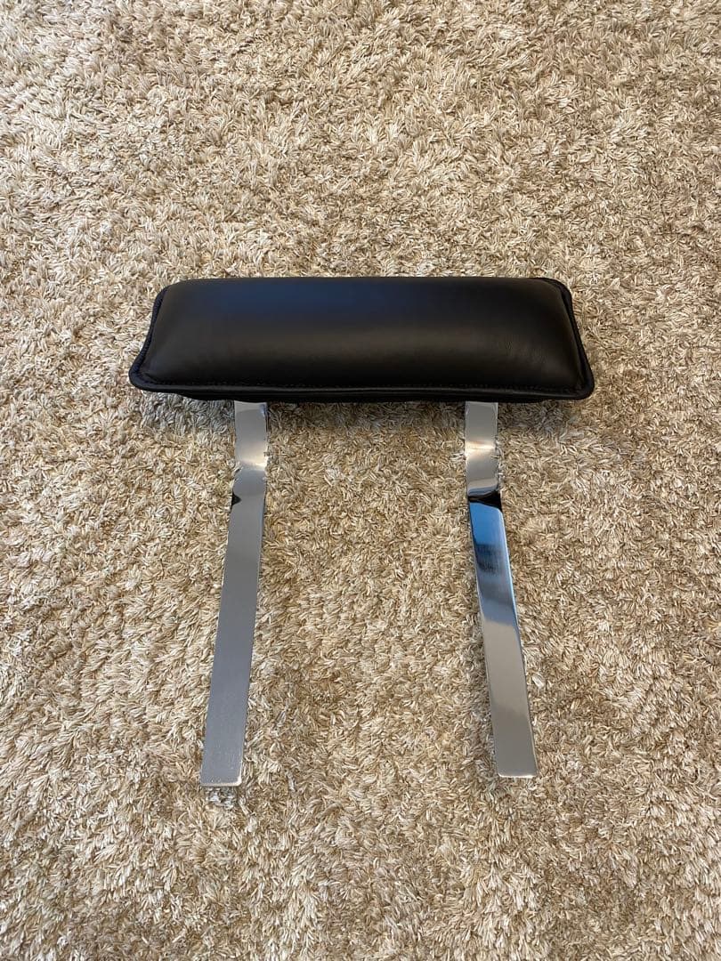 ニトリ　ロゾ　ヘッドレスト