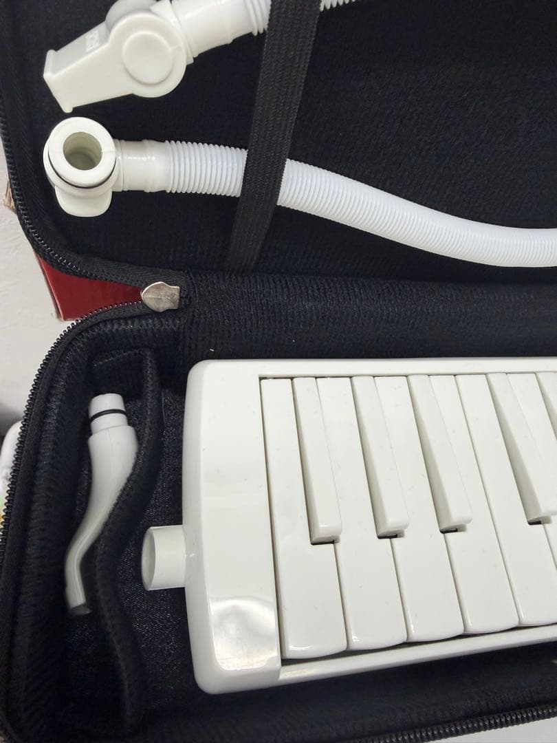 Supreme × Hohner メロディカ 鍵盤ハーモニカ 32鍵 赤箱 美品 - メルカリ