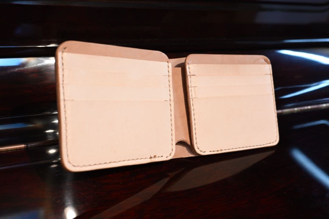 コードバン　二つ折り財布　レーデルオガワ