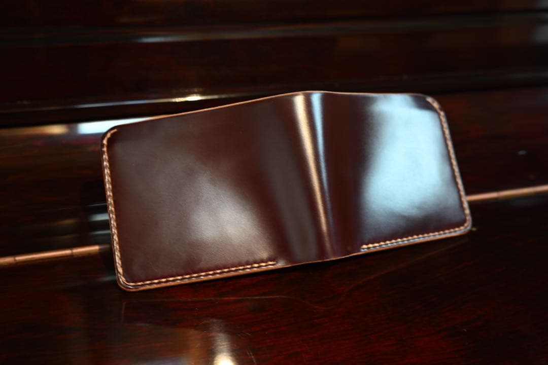 コードバン　二つ折り財布　レーデルオガワ