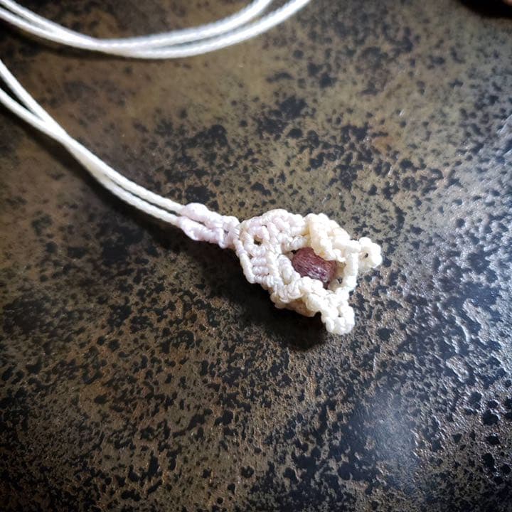 ふわふわインクルージョン「ガーデンクォーツ 」マクラメ編みネックレス