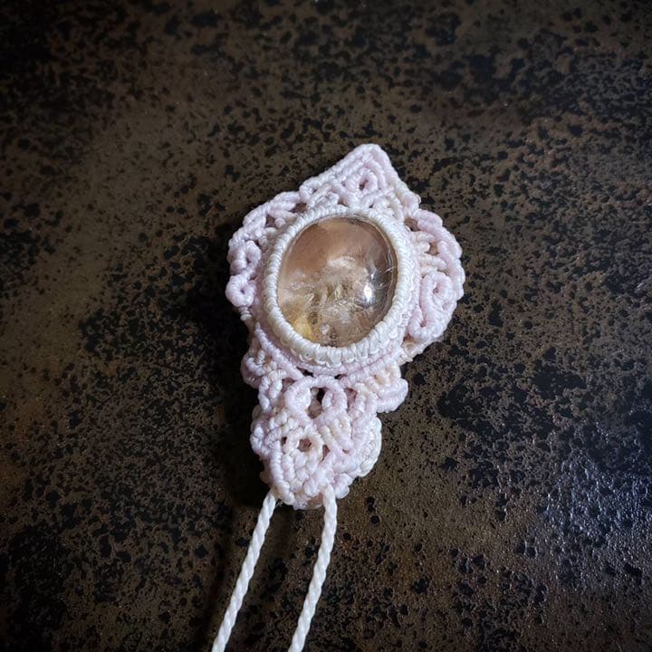 ふわふわインクルージョン「ガーデンクォーツ 」マクラメ編みネックレス