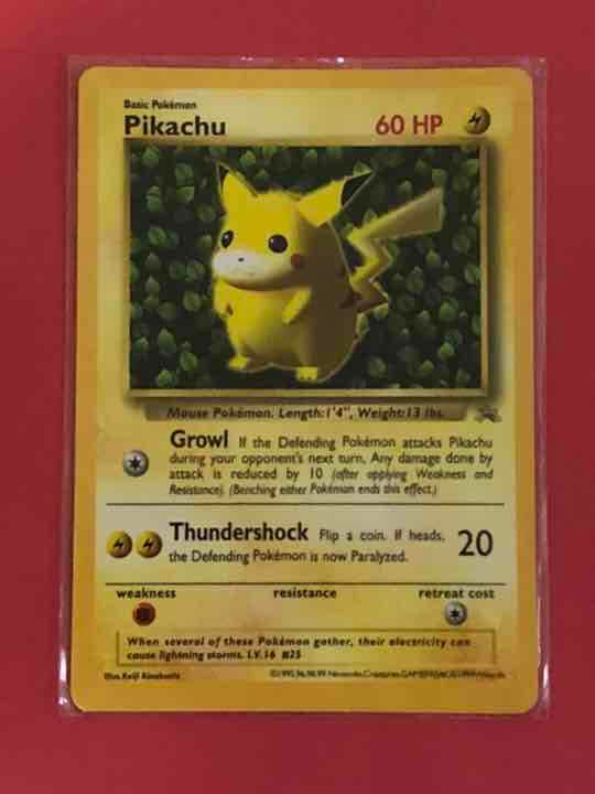 ポケモンカード 旧裏 ピカチュウ 英語版 - メルカリ