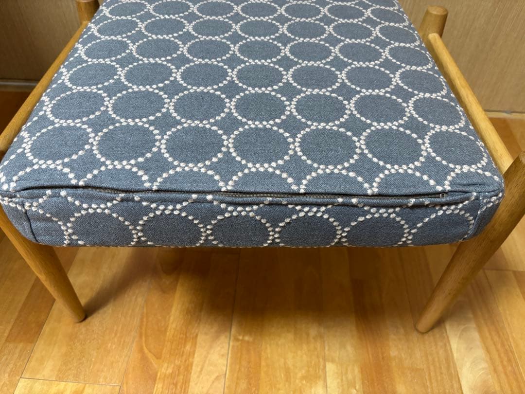 カイ•クリスチャンセン×宮崎椅子製作所 ペーパーナイフソファ　オットマン