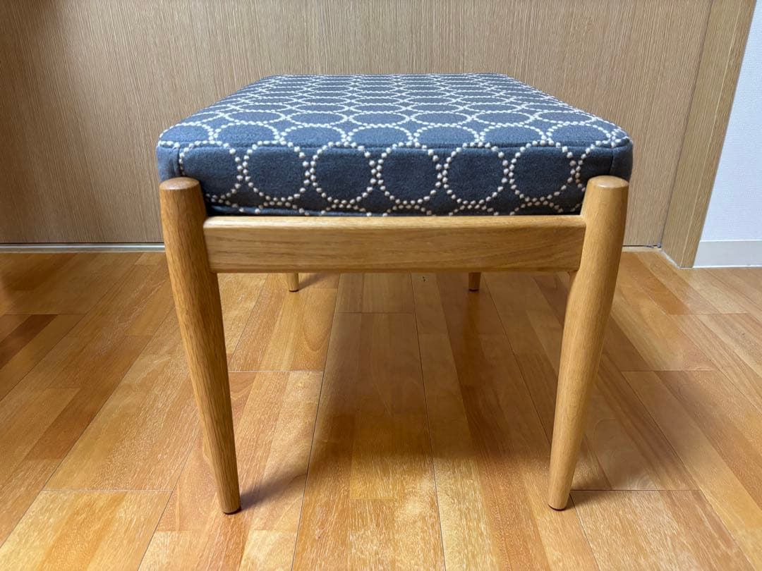 カイ•クリスチャンセン×宮崎椅子製作所 ペーパーナイフソファ　オットマン