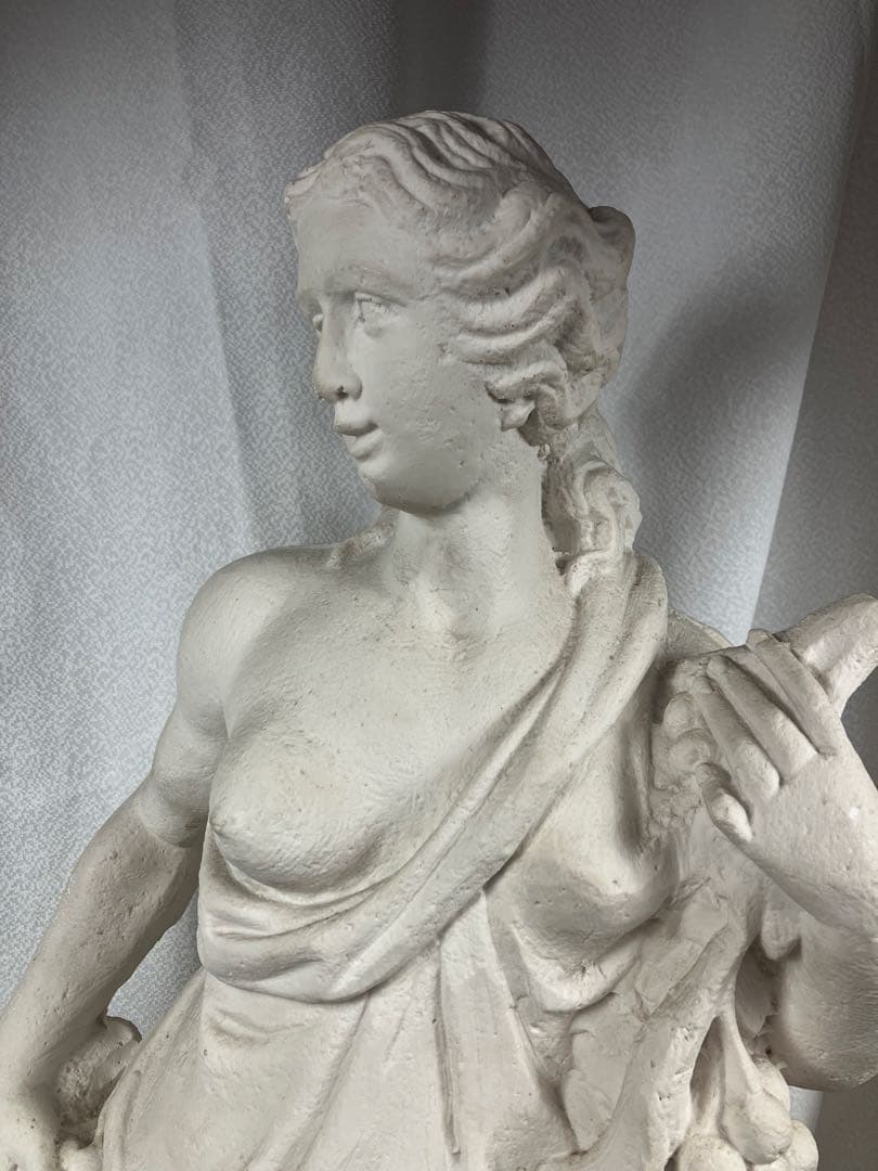 クラシック女性像 葡萄 豊穣の女神風 彫刻 ガーデンオブジェ