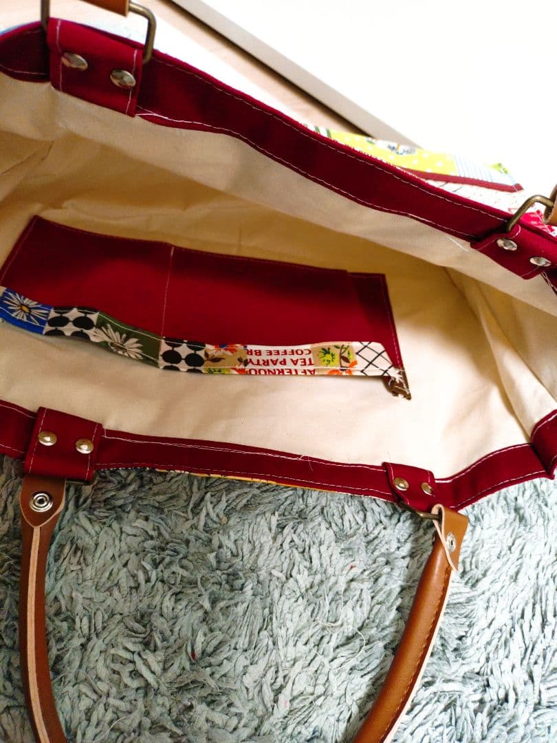 《ハンドメイド商品》廃盤3カラー小関鈴子さんパッチワーク生地♡トートバッグ♡