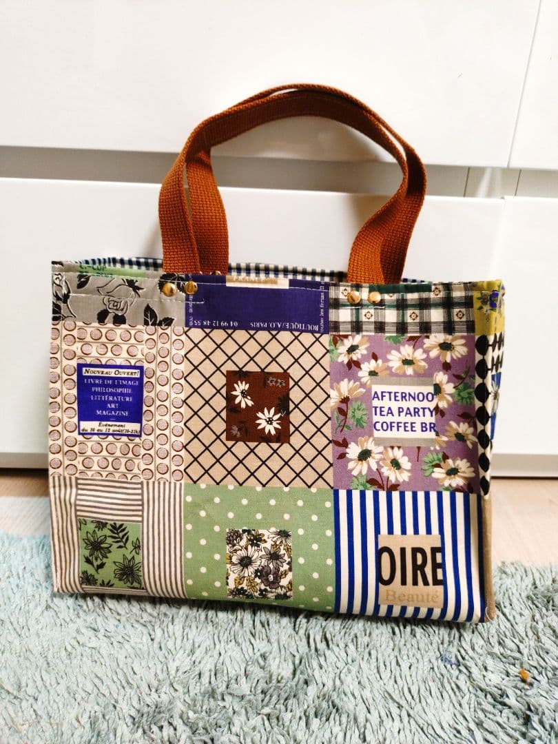 《ハンドメイド商品》廃盤3カラー小関鈴子さんパッチワーク生地♡トートバッグ♡
