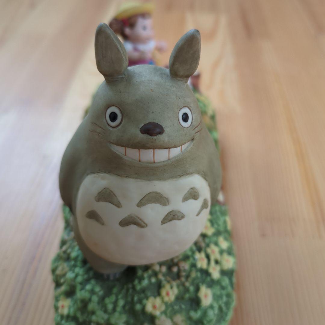 トトロとメイの陶器製置物 ジブリ　 オルゴール　さんぼ
