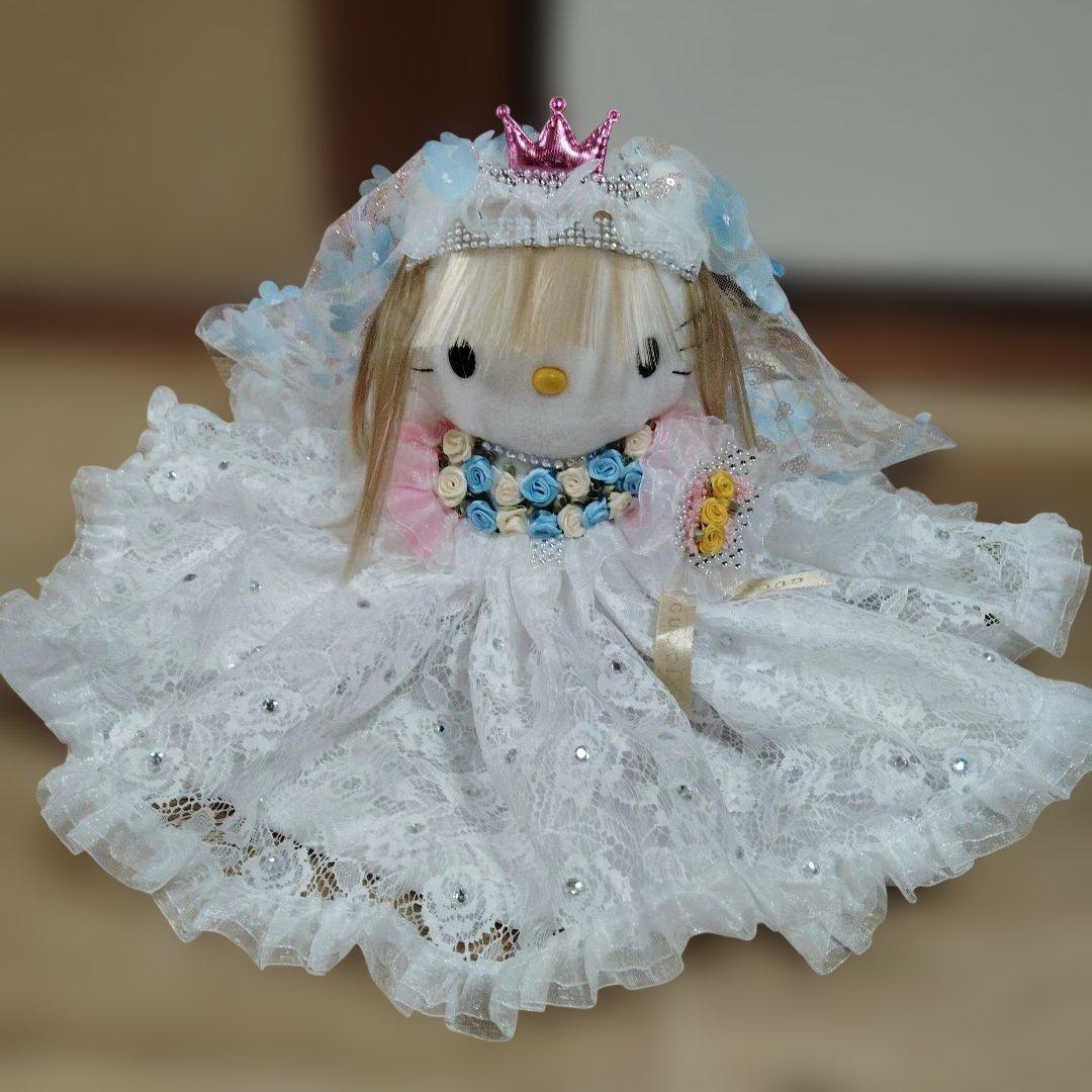 hello Kitty ウェディングドール ティアラ付き