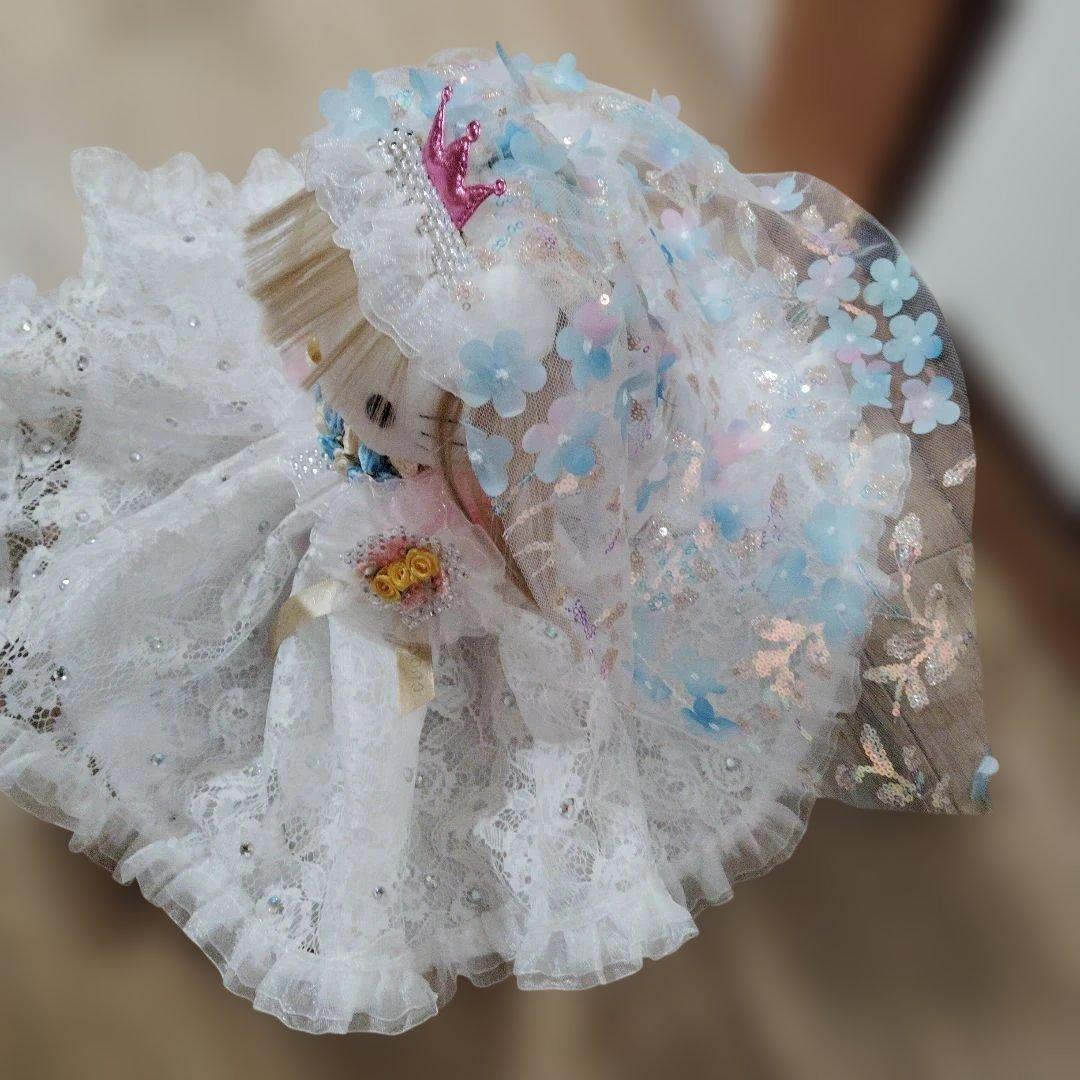 hello Kitty ウェディングドール ティアラ付き