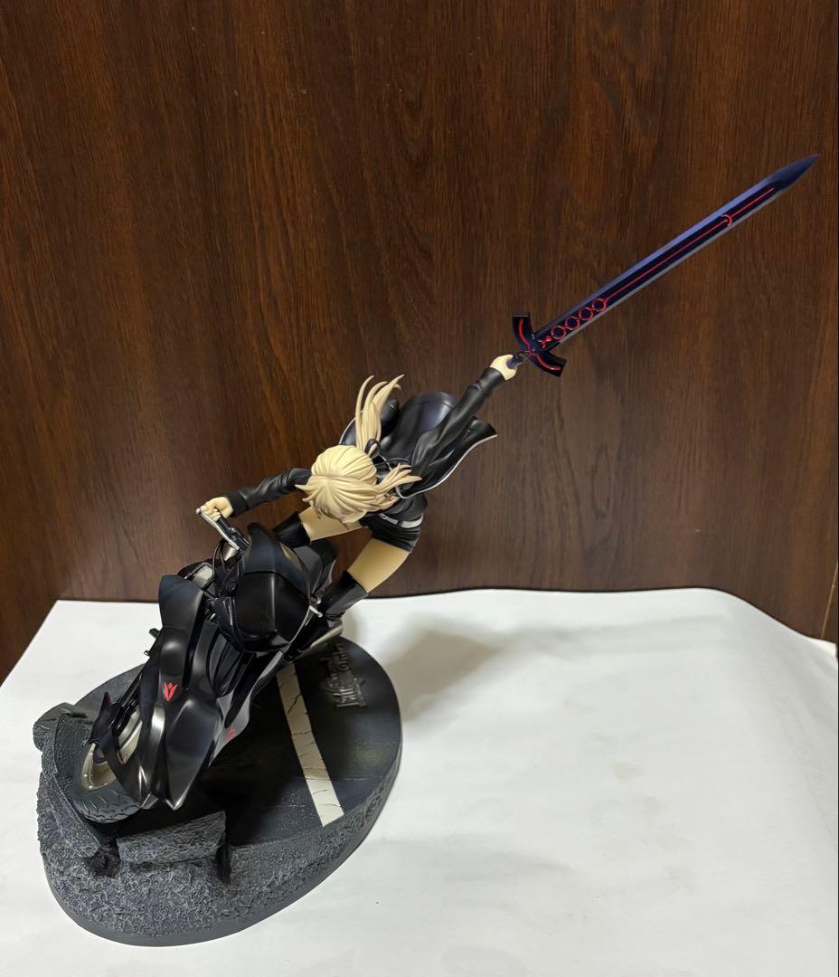 u*e様 セイバー アルトリア・ペンドラゴン オルタ&キュイラッシェ・ノワール