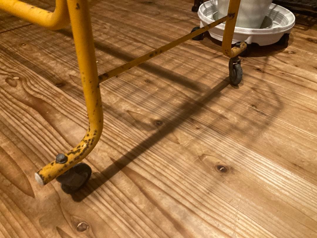 昭和レトロ　ワイヤーワゴン　キャスター付　店舗什器　超シャビージャンクガーデン①