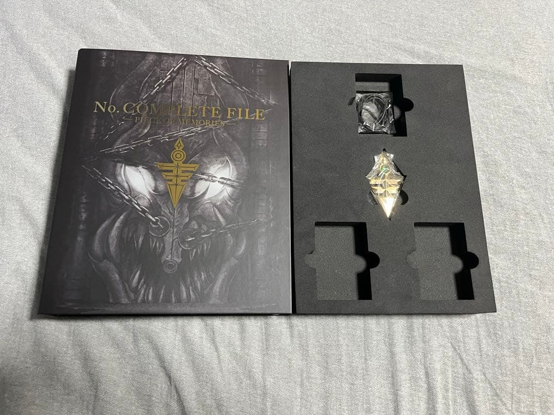 遊戯王 ナンバーズコンプリートファイル 開封済み 皇の鍵付き - メルカリ