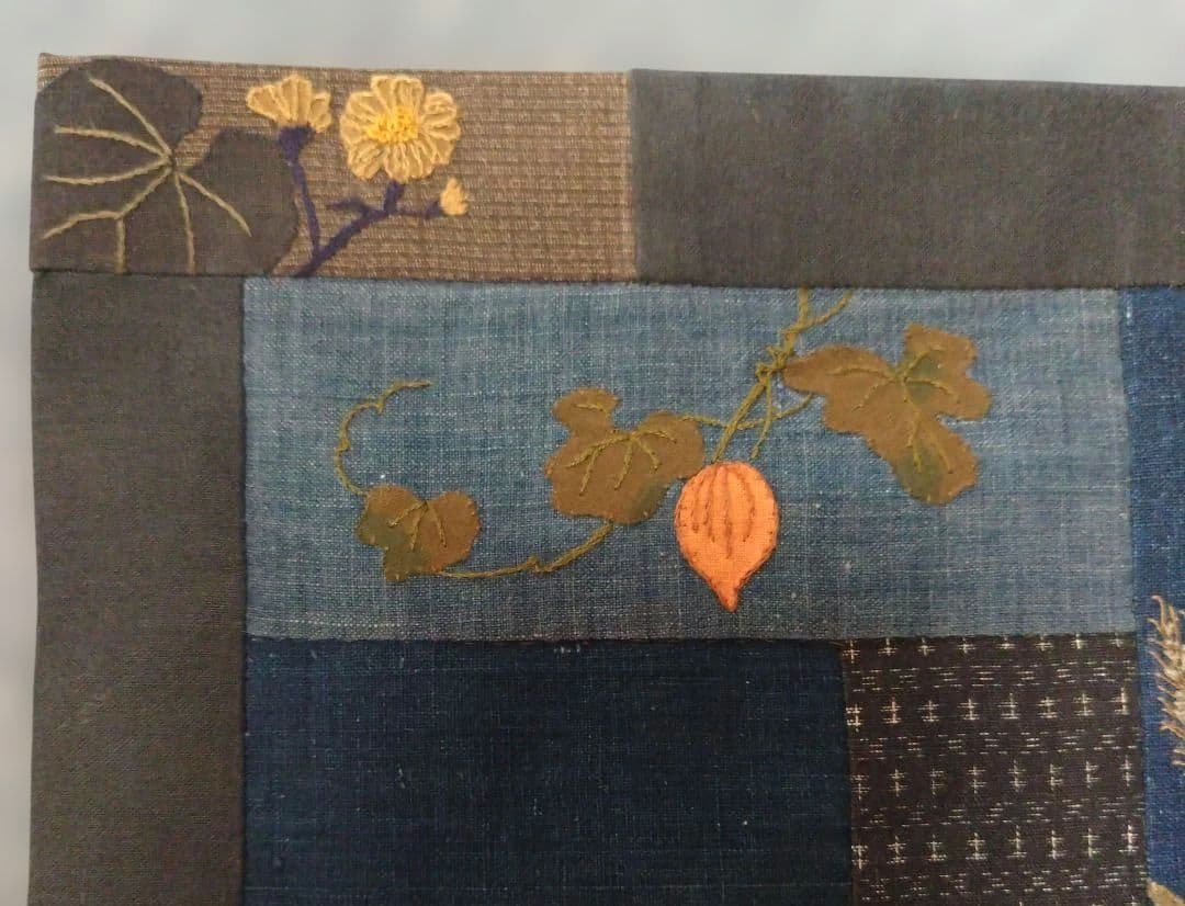 古布　和風タペストリー【藍✽野の花のタペストリー】ハンドメイド