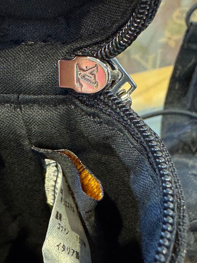 Louis Vuitton ブラック マスクカバー マスクケース