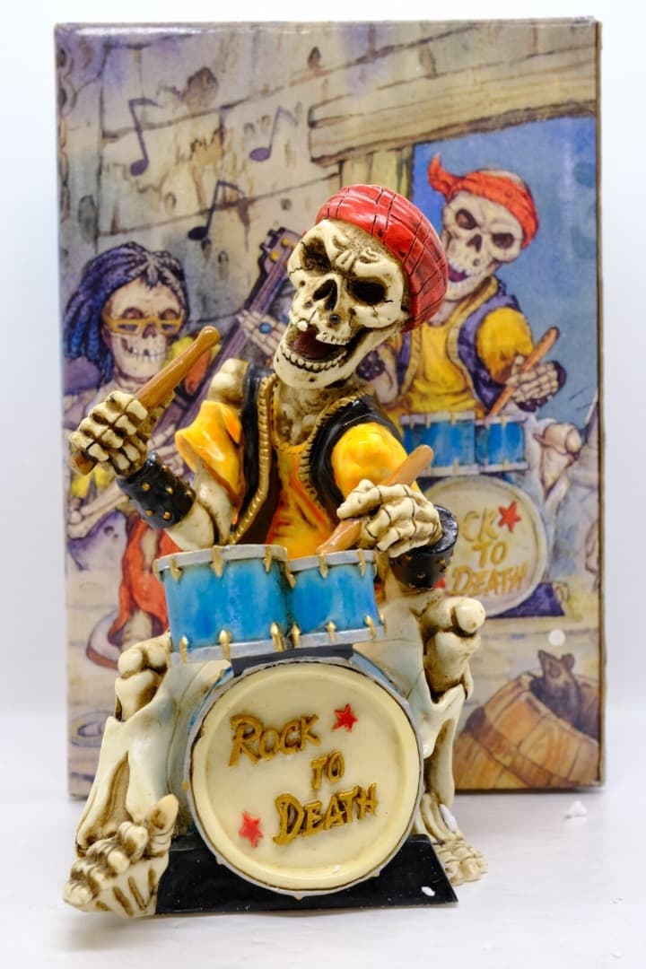 W.U.I. スカル　ROCK TO DEATH フィギュア 骸骨 バンド