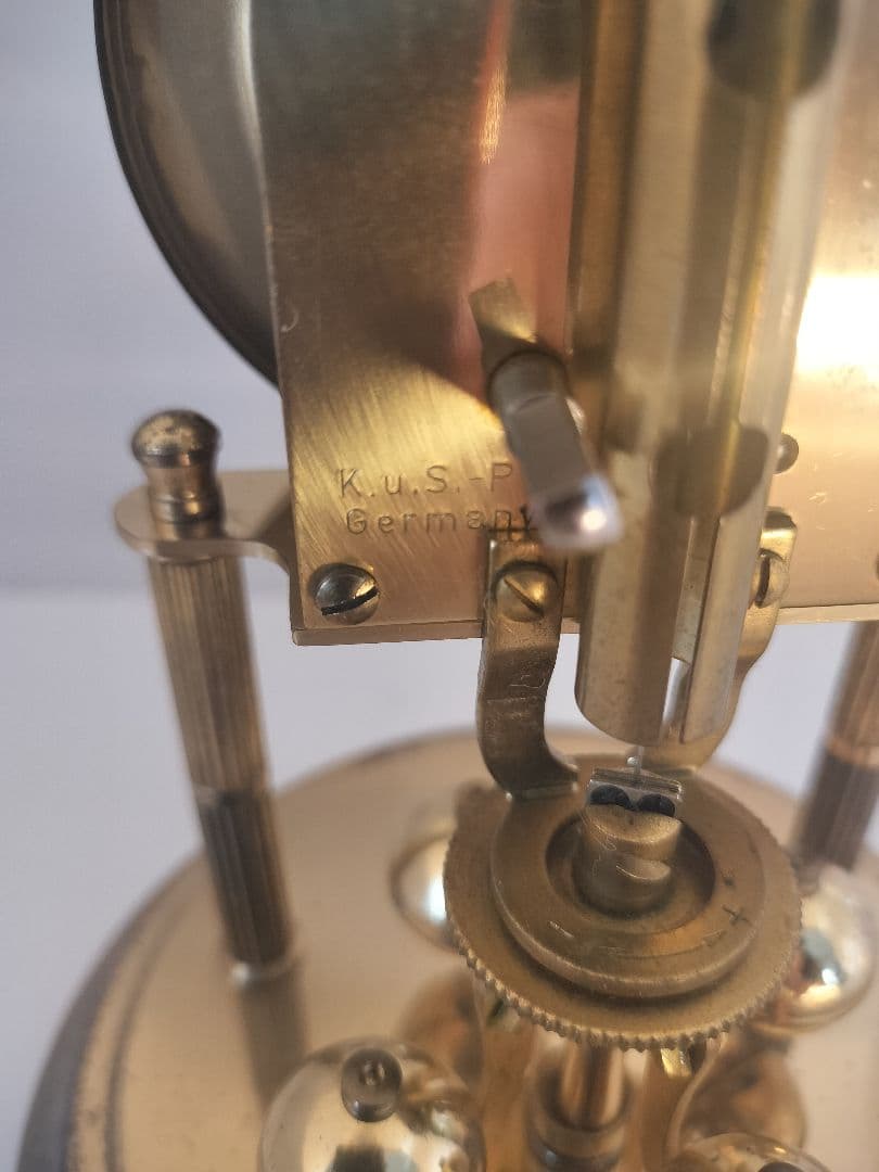 ドイツ製　Bentima ガラスドーム 振り子時計　置時計