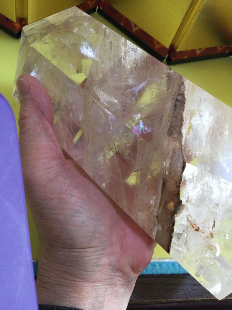 ヒマラヤ水晶6角柱　虹入り　極上品　水晶　観賞石