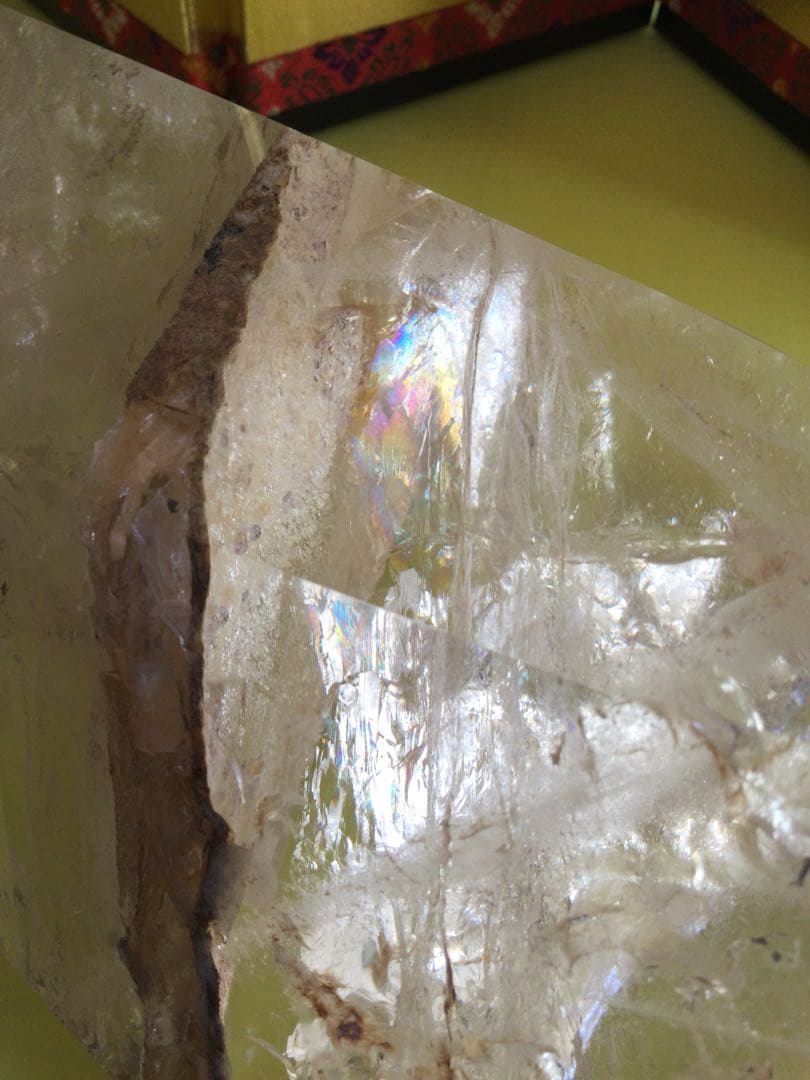 ヒマラヤ水晶6角柱　虹入り　極上品　水晶　観賞石