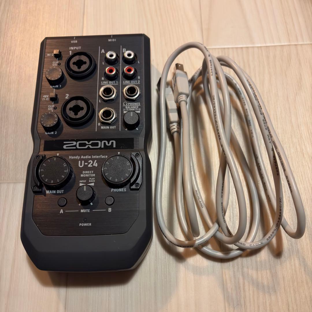 ZOOM U-24 オーディオインターフェイス 箱付き