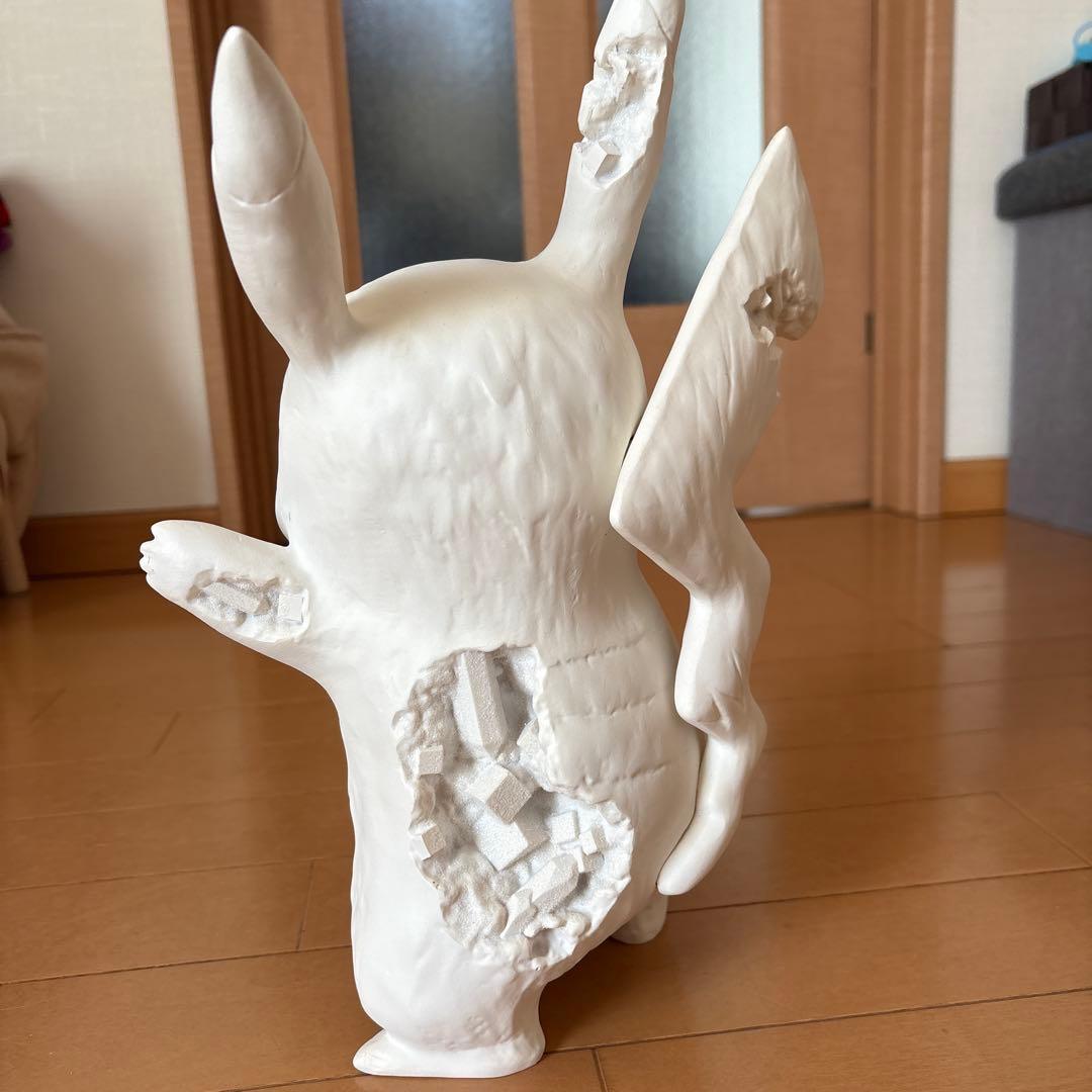 【希少】Daniel Arsham x Pokemon Pikachu早い者勝ち