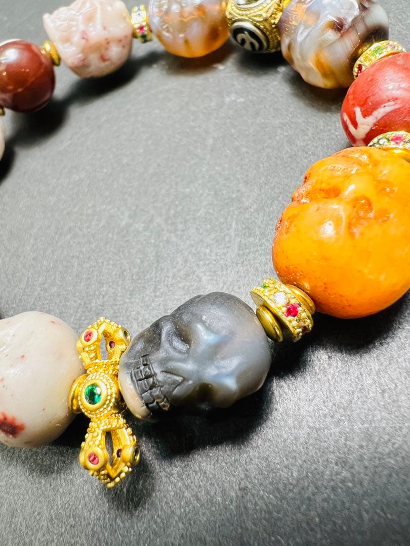 天然石スカル！力強く、守護・再生・引き寄せをテーマにしたブレスレット