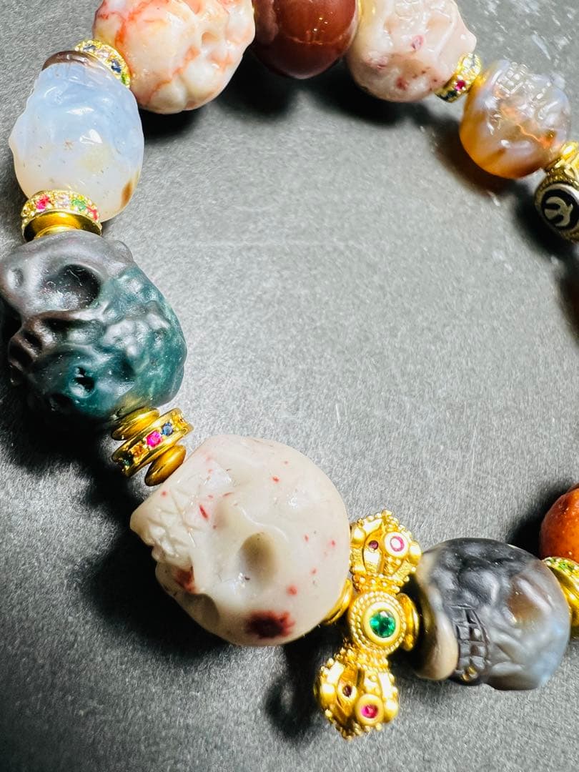 天然石スカル！力強く、守護・再生・引き寄せをテーマにしたブレスレット