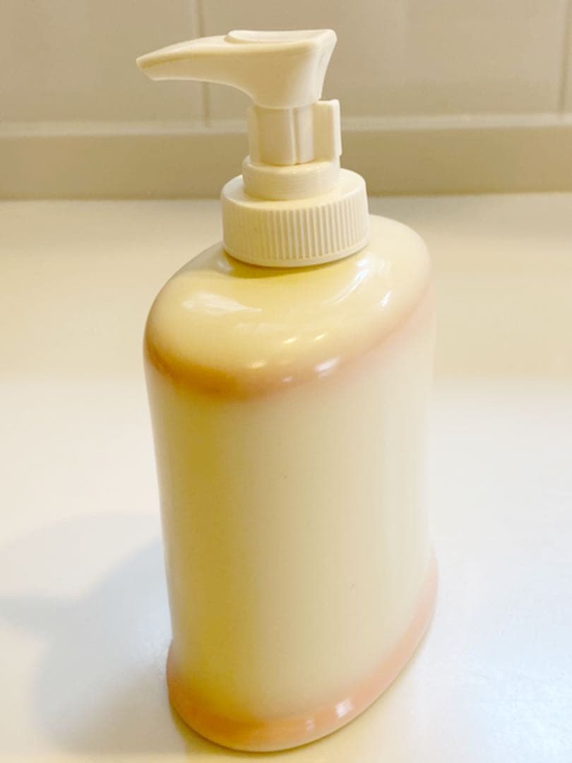 未使用品　イマン　ローションボトル　ダイアナローズ　陶器　アンティーク