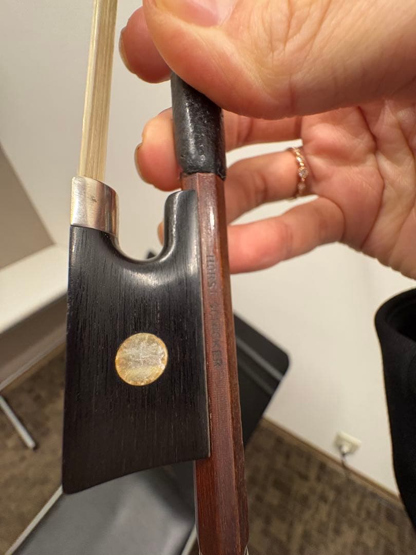 ドイツ製 バイオリン弓SCHICKER 4/4サイズ - メルカリ