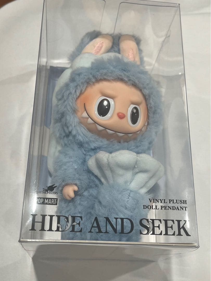シンガポールLABUBU HIDE AND SEEK - メルカリ