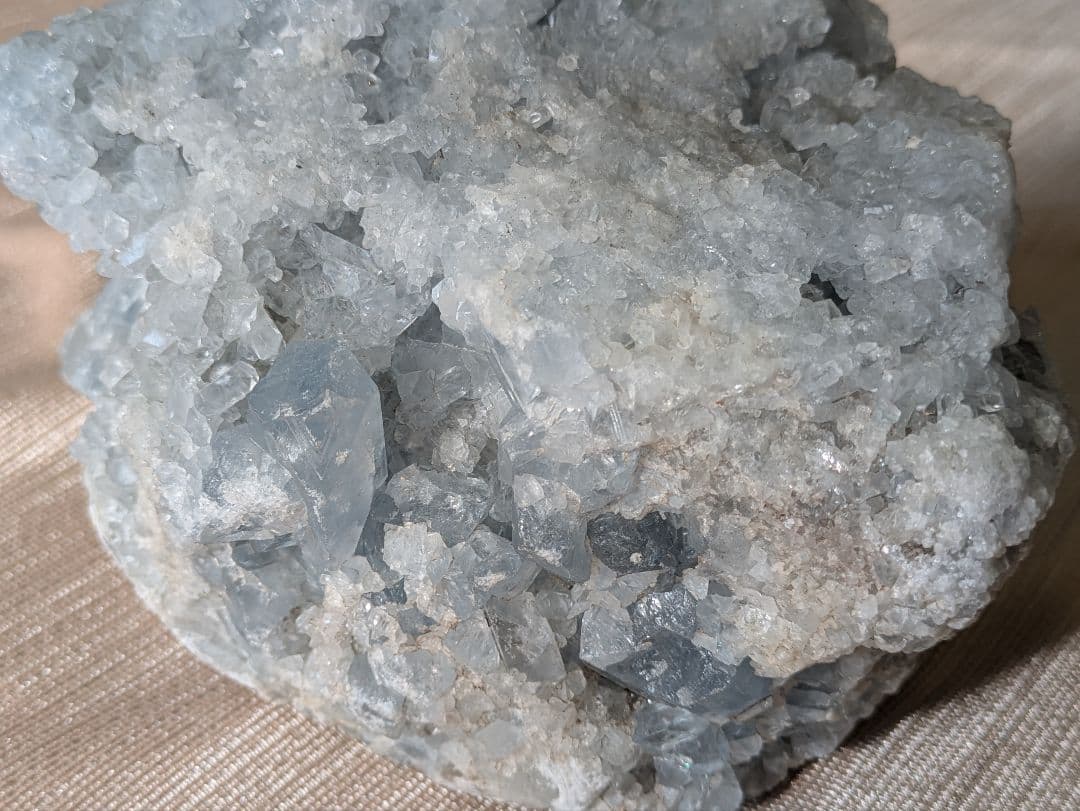 大型 セレスタイト 天青石 2.99ｋｇ 天然石 原石