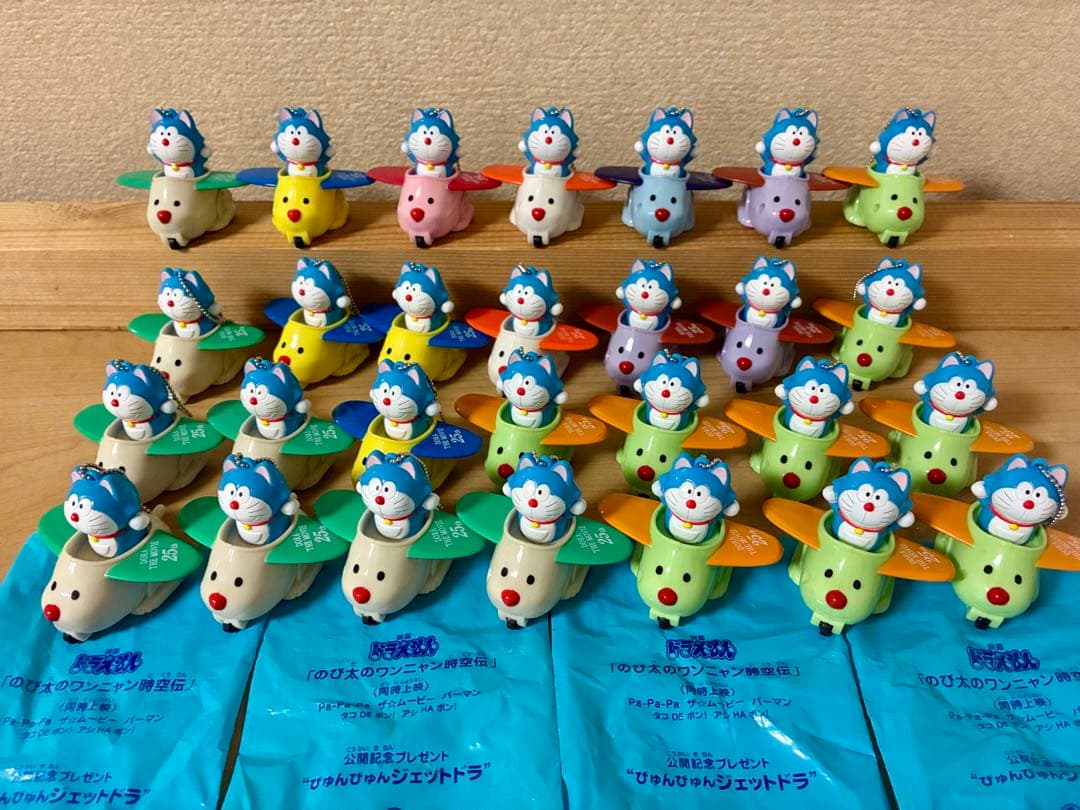 ドラえもん フィギュア映画 コレクション ペットボトルキャップ