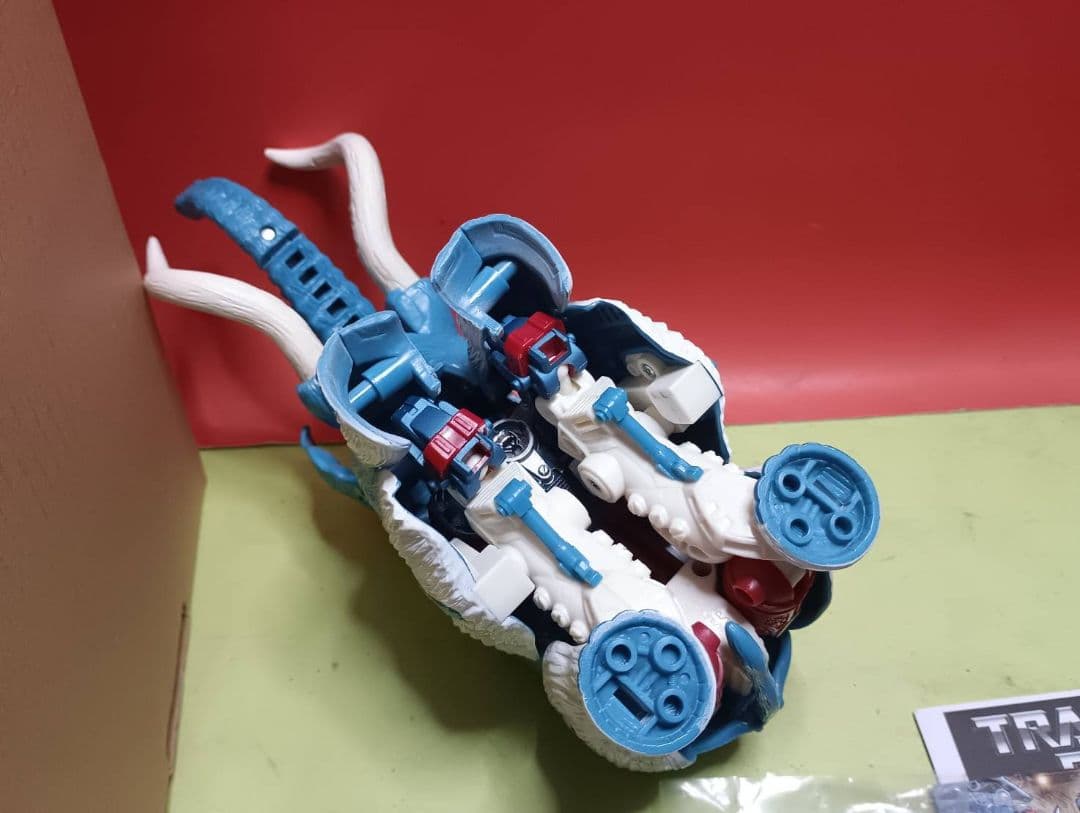 超激レア!開封品トランスフォーマー ボットコン2013限定品 ウルトラマンモス