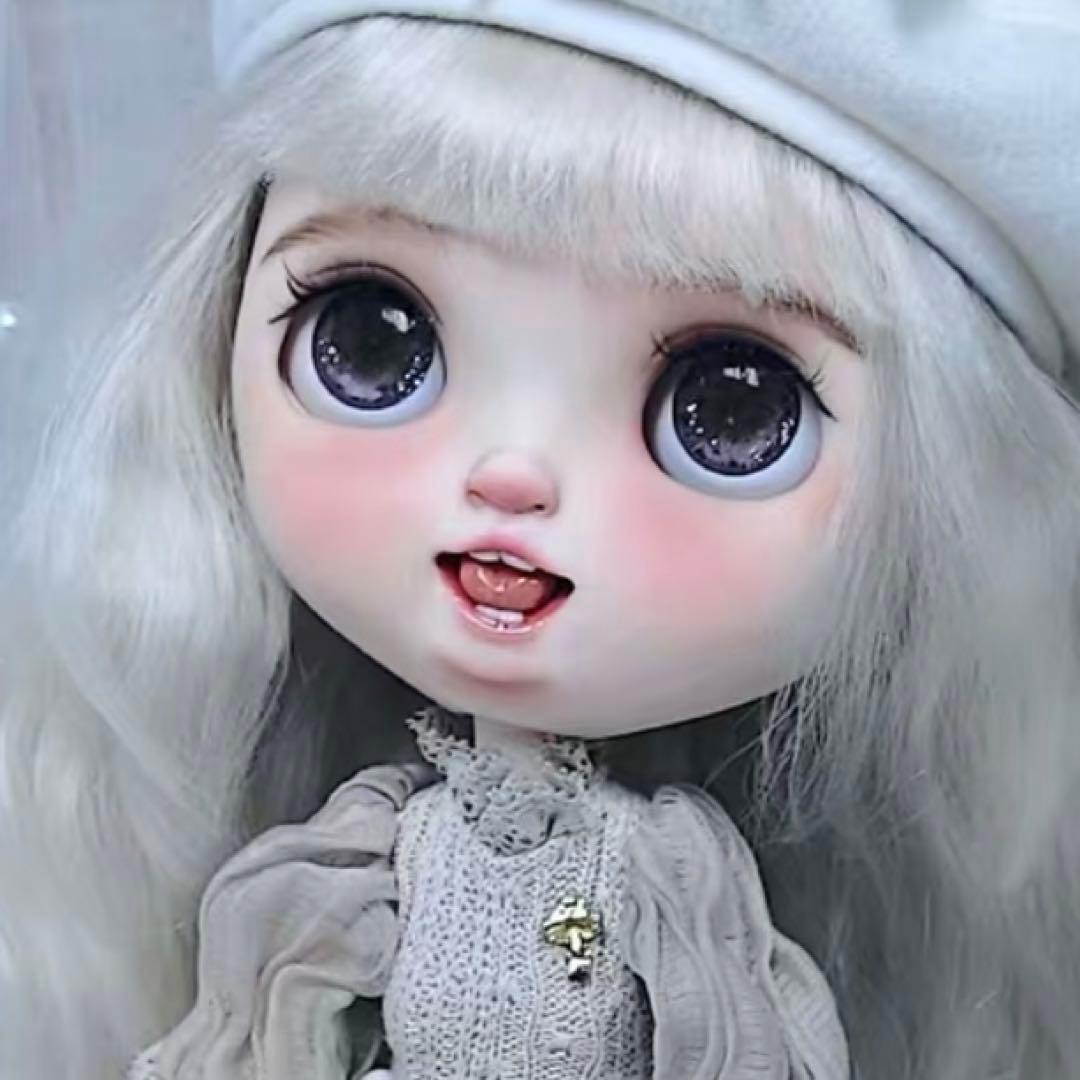 海外作家様 カスタムブライス カスタムドール 笑顔 元気 人形