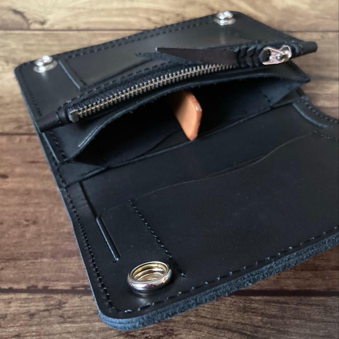 お札を折らずに収納】COW CRUSTトラッカーウォレット150（ミドル）3層