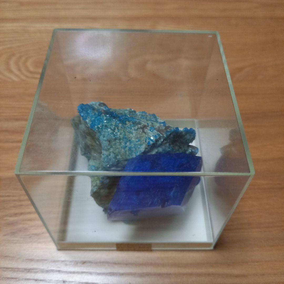 小林健二先生　鉱物標本オブジェ➕青色結晶育成材料　銀河通信社