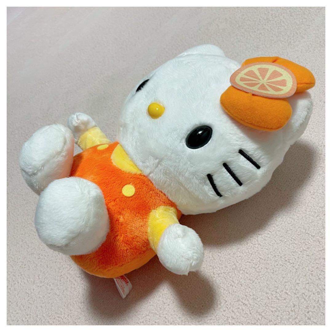ハローキティ オレンジ ぬいぐるみ 非売品 - メルカリ