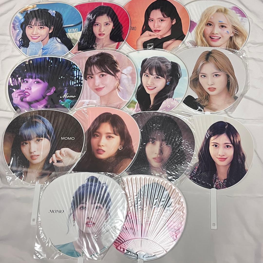 TWICE モモ うちわ 14枚セット - メルカリ