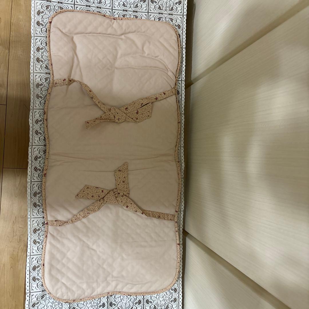 マニー　背当て付きコラージュシートクッション（ピンク）