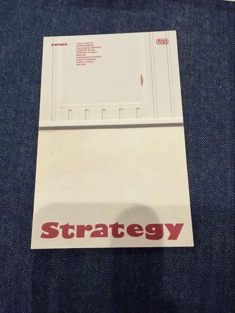 TWICE サナ US限定 Strategy 直筆サイン フォトカード - メルカリ