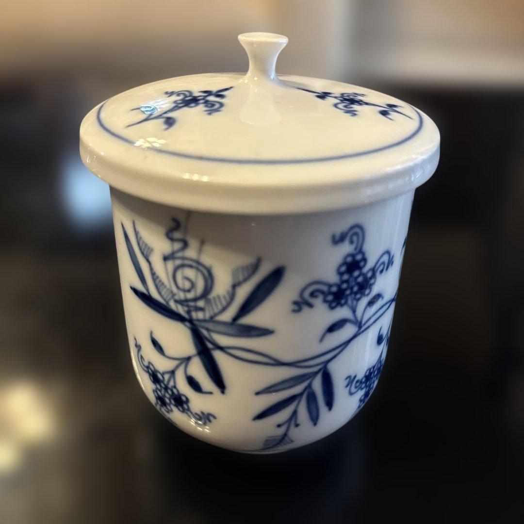 マイセン　ブルーオニオン　蓋付き湯呑み　箱無し　未使用