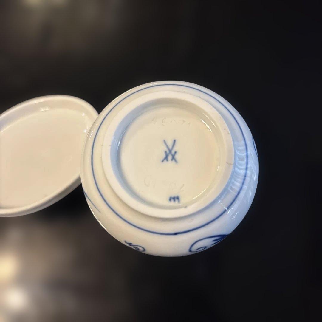 マイセン　ブルーオニオン　蓋付き湯呑み　箱無し　未使用