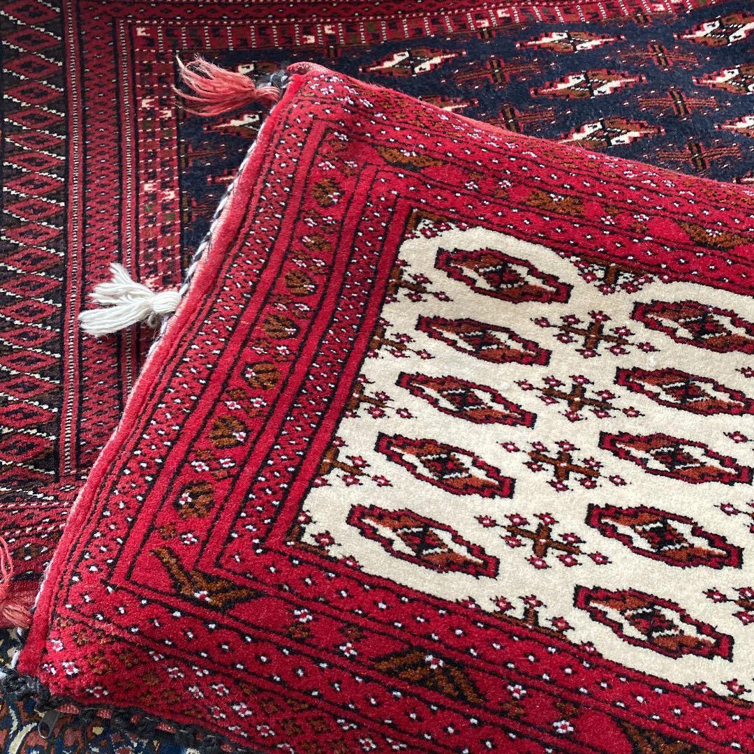 ペルシャ絨毯　トルクメン産大きいクッションカバー（小）