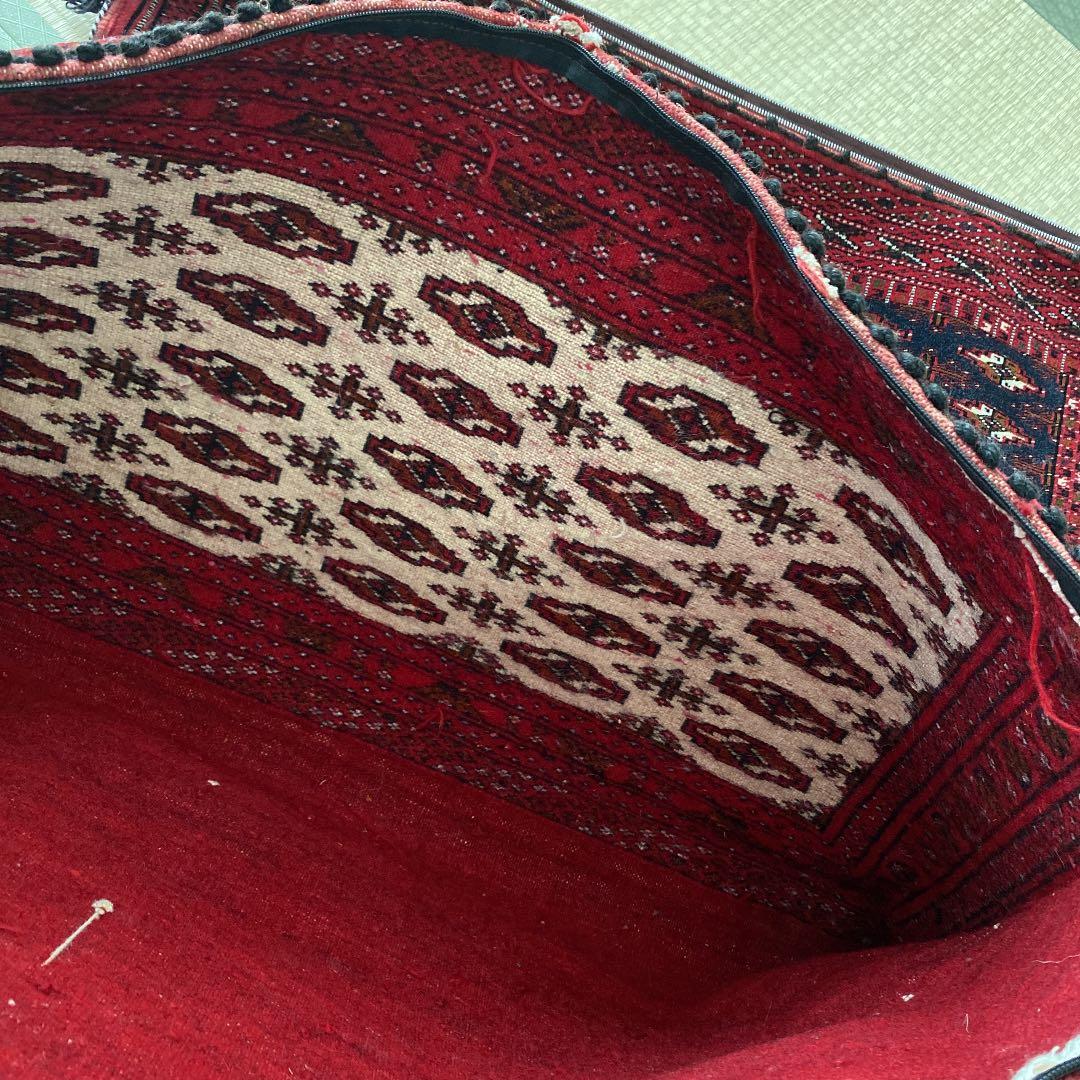 ペルシャ絨毯　トルクメン産大きいクッションカバー（小）