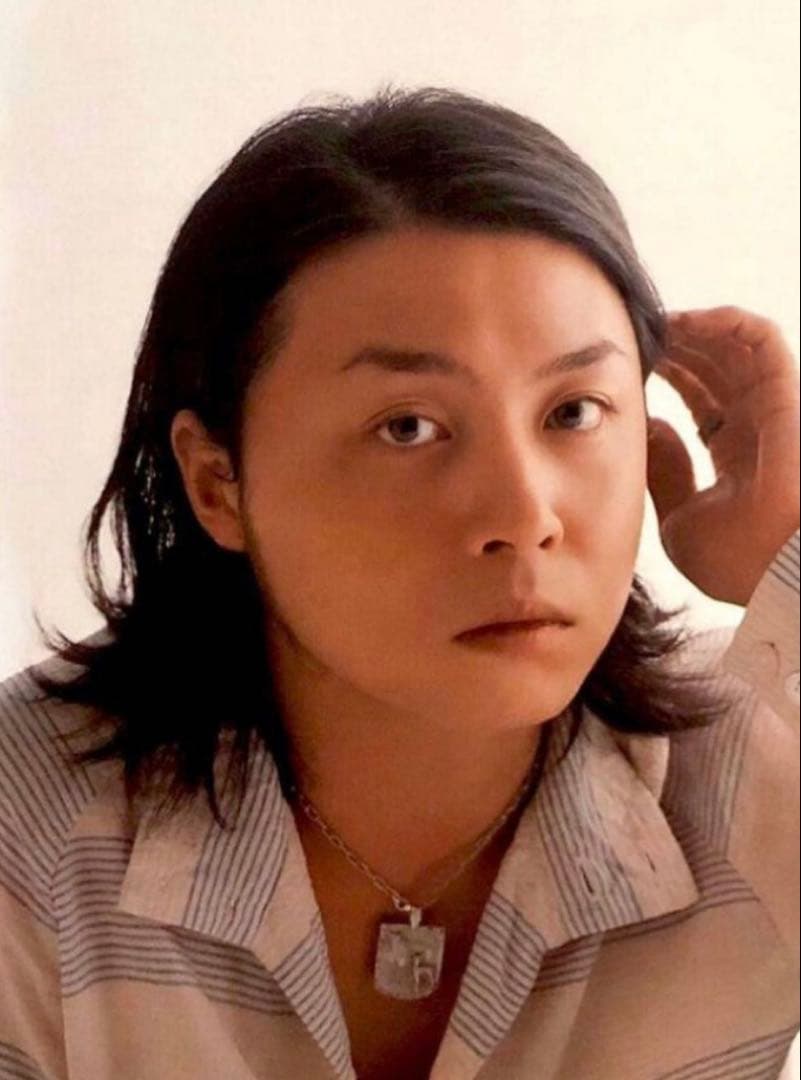 堂本剛着　羊ペンダント同型同色