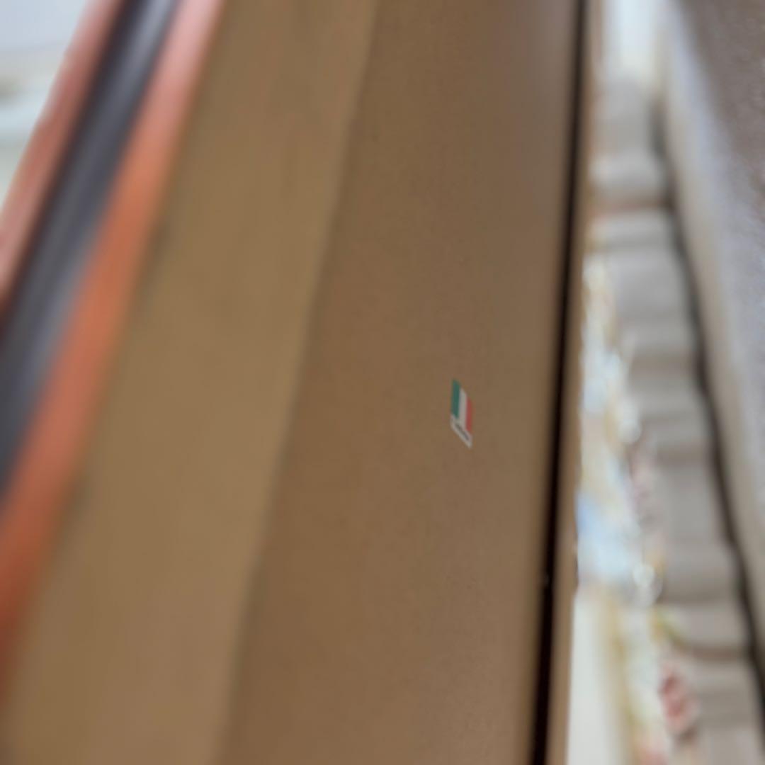 イタリア製 木製フレーム 壁掛け鏡