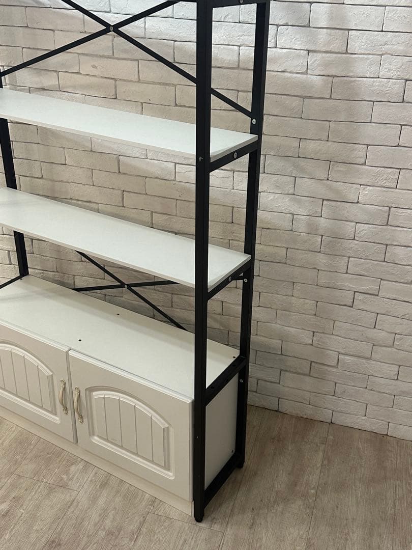 ① 【東京都内23区配送無料】陳列棚　キャビネット　ディスプレイ　サロン　什器