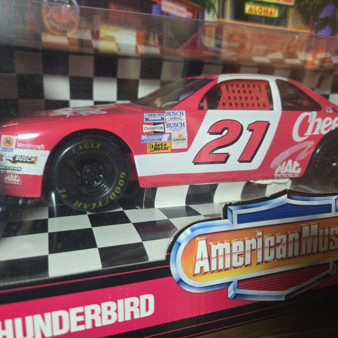 アメリカンマッスル NASCA RERTL 1/18スケール